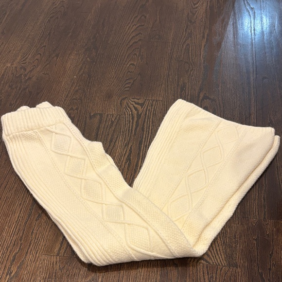 Edikted Pants - NWT Edikted Women’s Cream Knit Flare Pants Size X Small